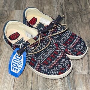 Hey Dude Wendy Winter Sweater Wally Slip On Sz 9 Women’s
